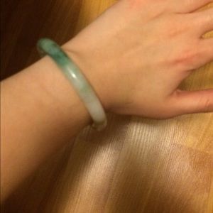 Beautiful authentic jade bracelet.