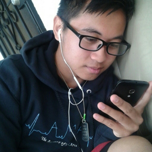 Human - Picture 1 of 1