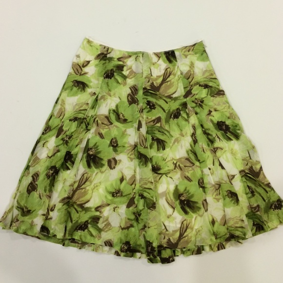 Green Floral Print Skirt