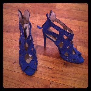 Blue felt heel