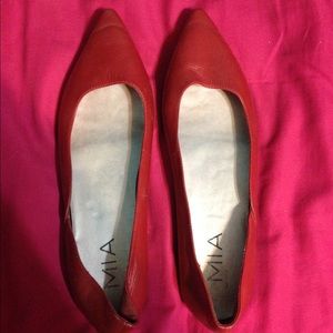 Adorable Red Flats!
