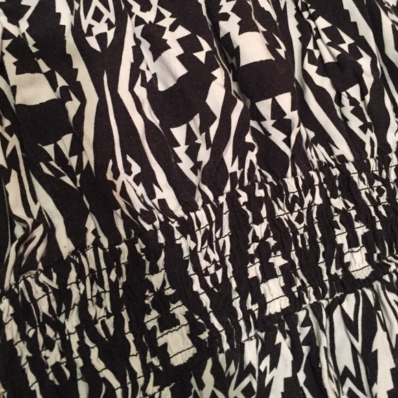 Patterned Romper - Picture 2 of 2