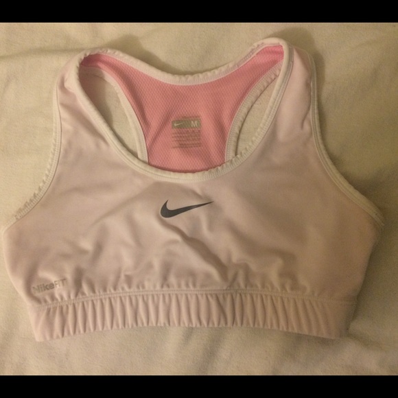 Nike Tops - PINK NIKE PRO SPORTS BRA!