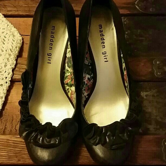 Madden Girl Shoes - Women's Madden Girl pumps. Size 8M.