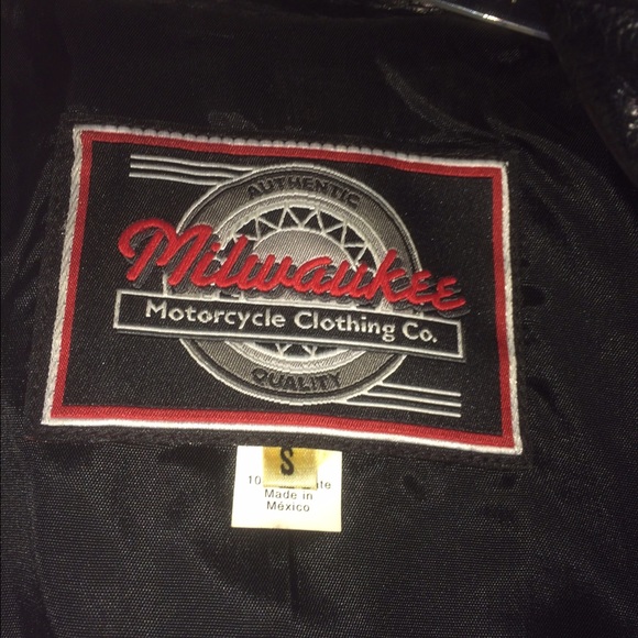 Motorcycle jacket - Picture 3 of 3