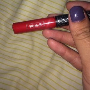 Kat Von D Everlasting Liquid Lipstick in Outlaw