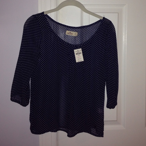 🚫🚫 SOLD 🚫🚫 Sheer polka dot shirt