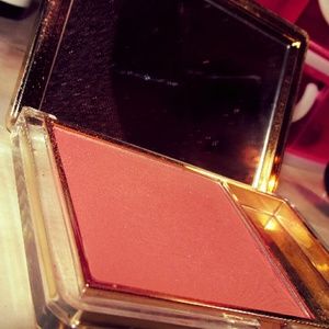 Estee lauder pure color blush- hot sienna