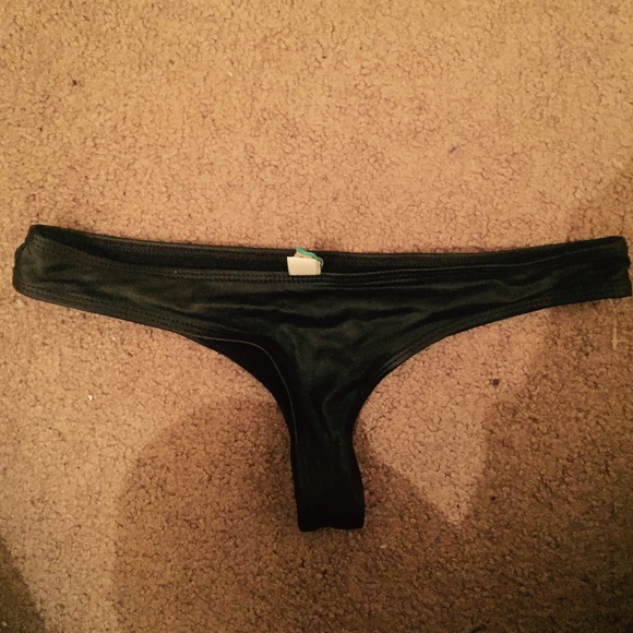 Kovey offshore faux leather bottom - Picture 2 of 3