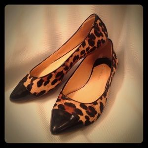 Trendy leather cheetah print flats