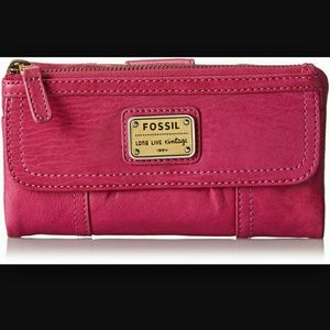 Fossil Clutch