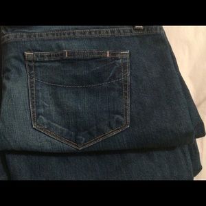 Paige premium denim Laurel Canyon