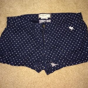 Abercrombie & Fitch polka dot shorts.