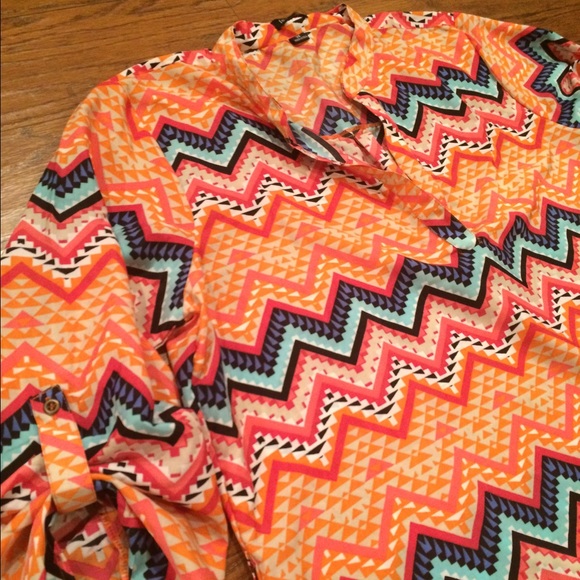 🚫SOLD IN BUNDLE🚫NWT Bright Colored Shirt Dress! - Picture 2 of 3