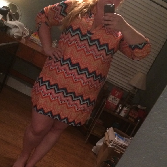 🚫SOLD IN BUNDLE🚫NWT Bright Colored Shirt Dress! - Picture 3 of 3
