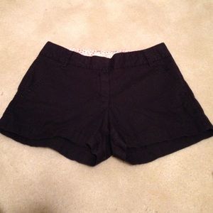 Black junior shorts