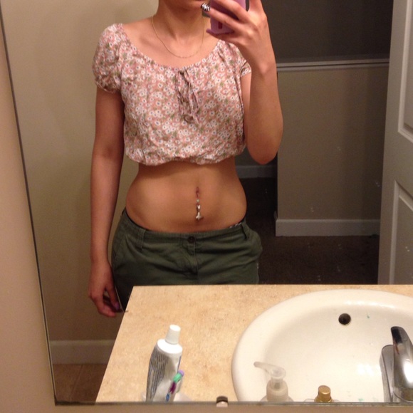 Very cute crop top !