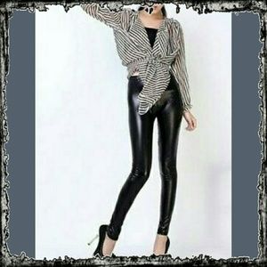 💥Flash Sale 💥Black high waisted leather leggings