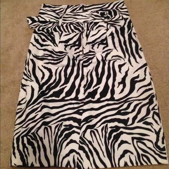 SALE! Zebra skirt 😍 - Picture 4 of 4
