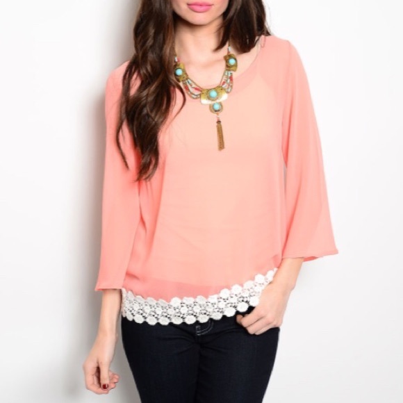 🎉🎀HOST PICK!!🎀🎉 Peach Crochet Trim Top
