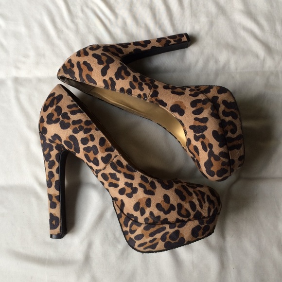 Mossimo Supply Co. Shoes - Cheetah pumps