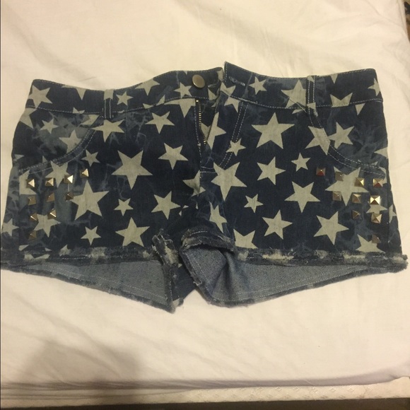 star print shorts with studs