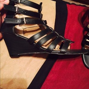 Cute wedge with gladiator straps
