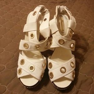 White wedge sandles with gold accents