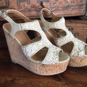 Cream wedges