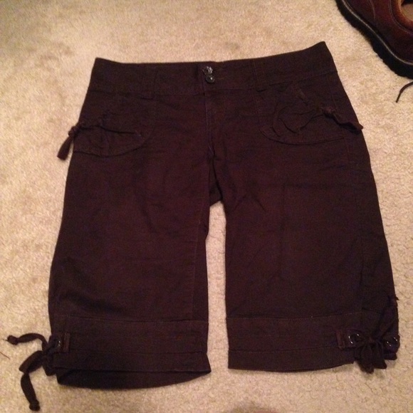 SALE! Chocolate brown capris! - Picture 1 of 3
