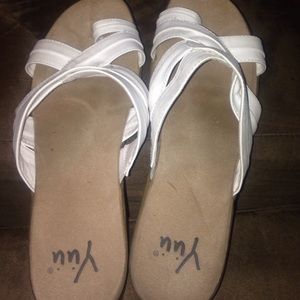 A white pair of Yuu size 11, Allen B jeans