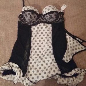 Sexy little black nighty with matching panties