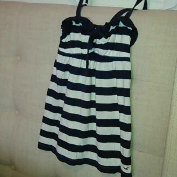 Hollister navy and white stripped top