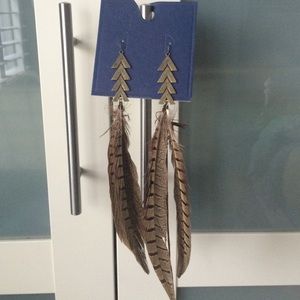 Long feather earrings