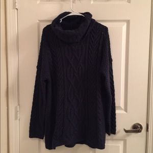 Navy blue Cableknit Sweater