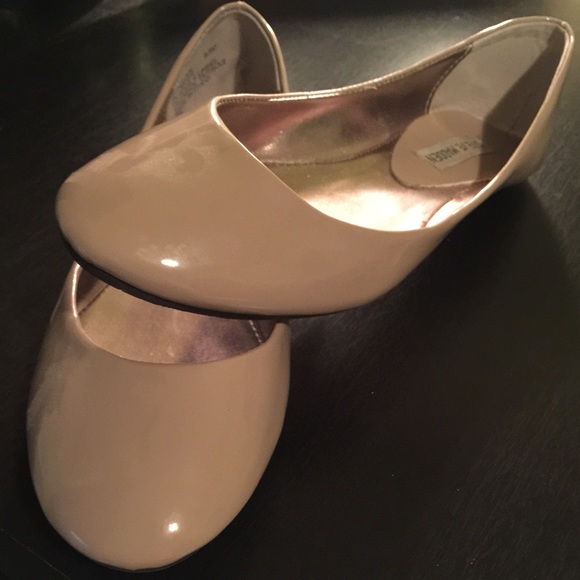 Nude Steve Madden Flats