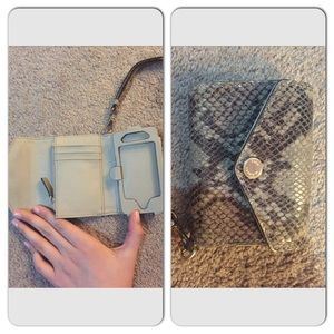 Michael Kors wristlet EEEUC