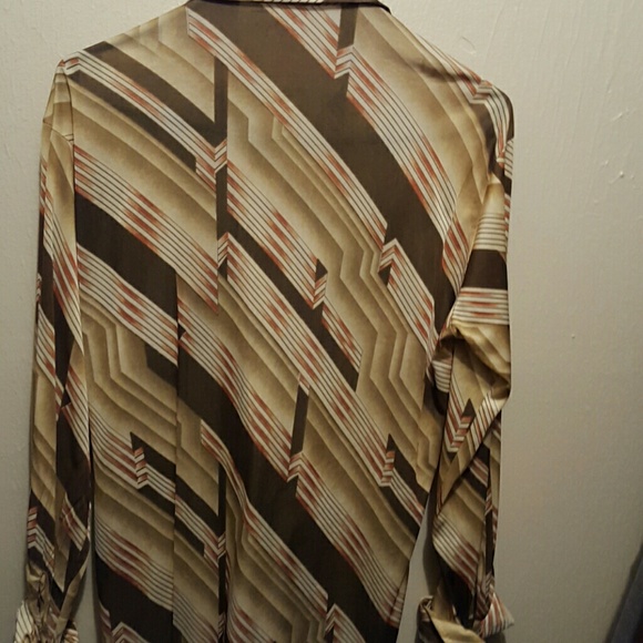 Line pattern style button down - Picture 3 of 3