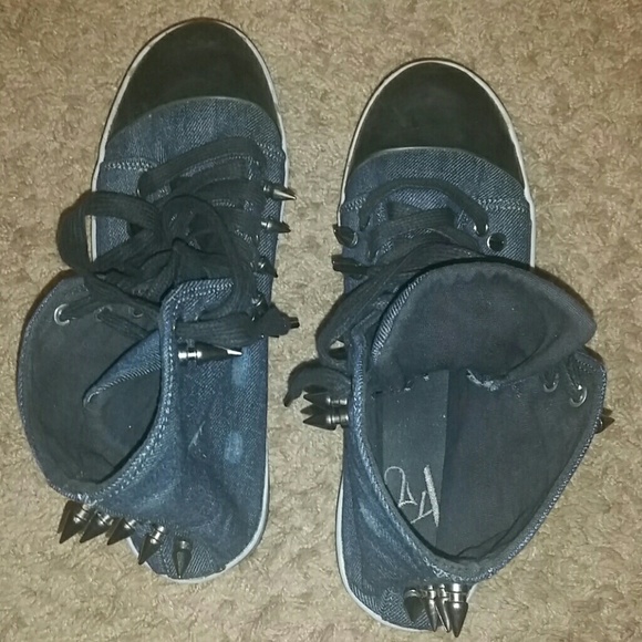 Blue Jean Spike Platforms - Picture 4 of 4