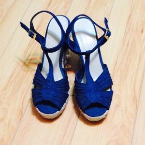 Navy wedges