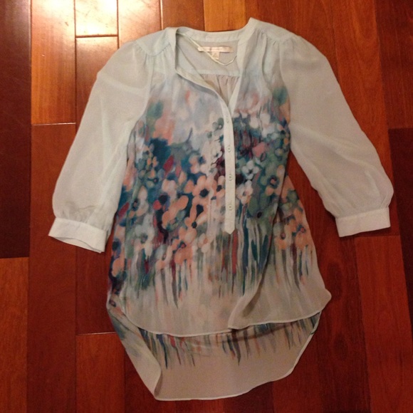 Lauren Conrad light blue floral tunic