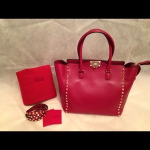 Valentino deep red for 😇rheadcseller😍