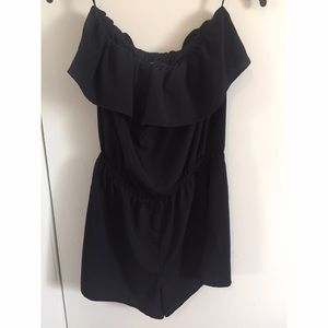 Bundle 1 romper, 2 dresses, gold bracelet