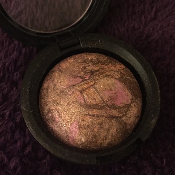 Laura Geller Other - *Never used* Laura Geller eyeshadow