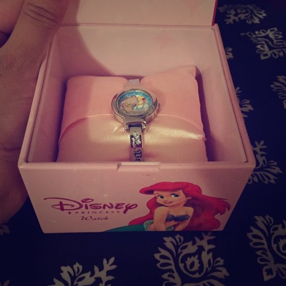 Disney Accessories - 🆕Cinderella princess bracelet watch👸🏻