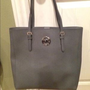 MK Jet Set Travel Large NS Tote Heather Grey