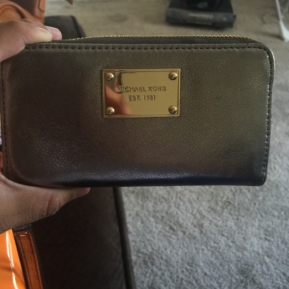 SALE‼️  MK Large Phone & Coin Wallet