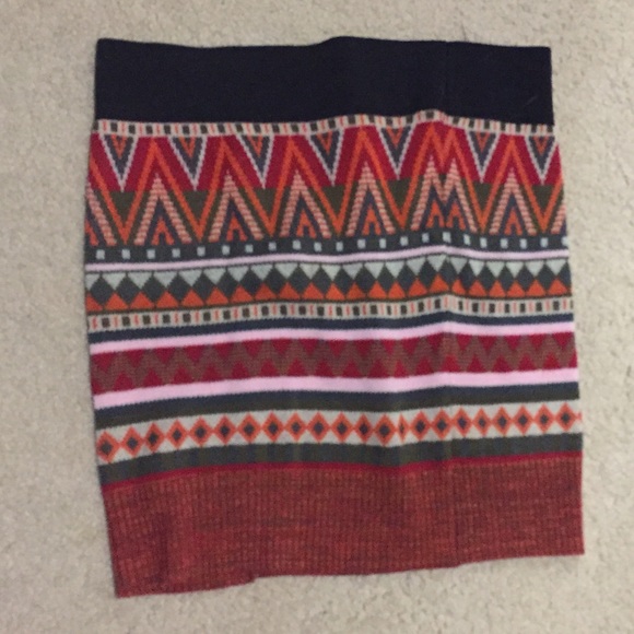 Tribal print bodycon skirt