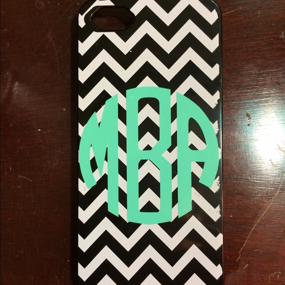 Monogrammed iPhone 5/5s phone case