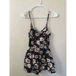 Urban Outfitters Daisy Romper
